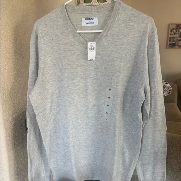 Men’s Old Navy Gray V-Neck Sweater Classic Knit NWT cotton - Picture 1 of 7